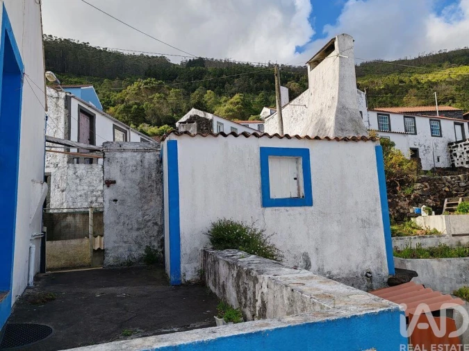 Moradia T2 para Venda em Ribeiras Foto 9