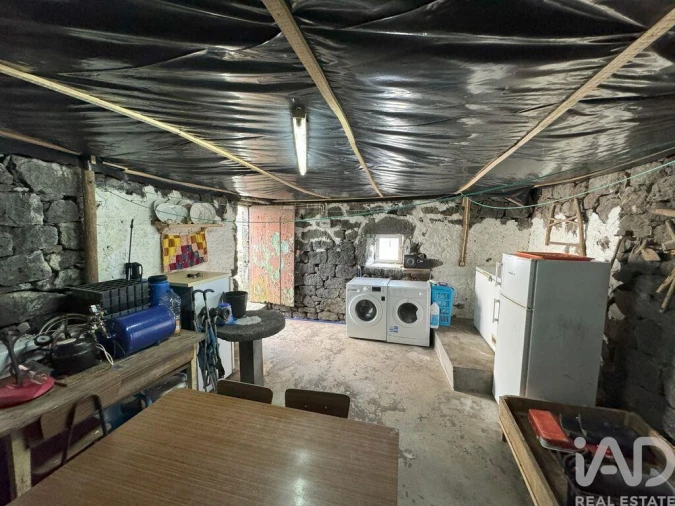 Moradia T2 para Venda em Ribeiras Foto 29