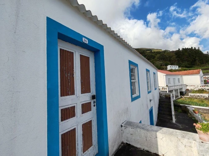 Moradia T2 para Venda em Ribeiras Foto 7