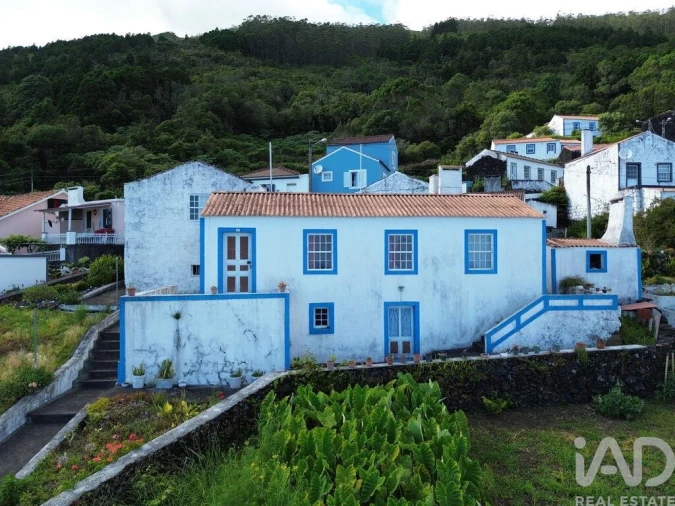 Moradia T2 para Venda em Ribeiras Foto 8