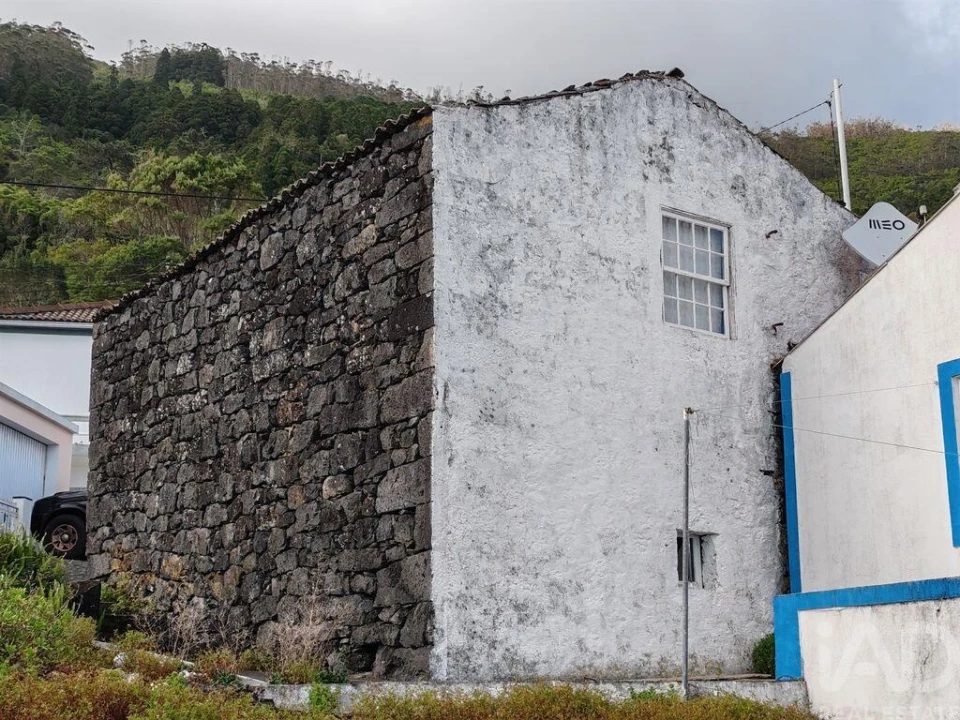 Moradia T2 para Venda em Ribeiras Foto 24