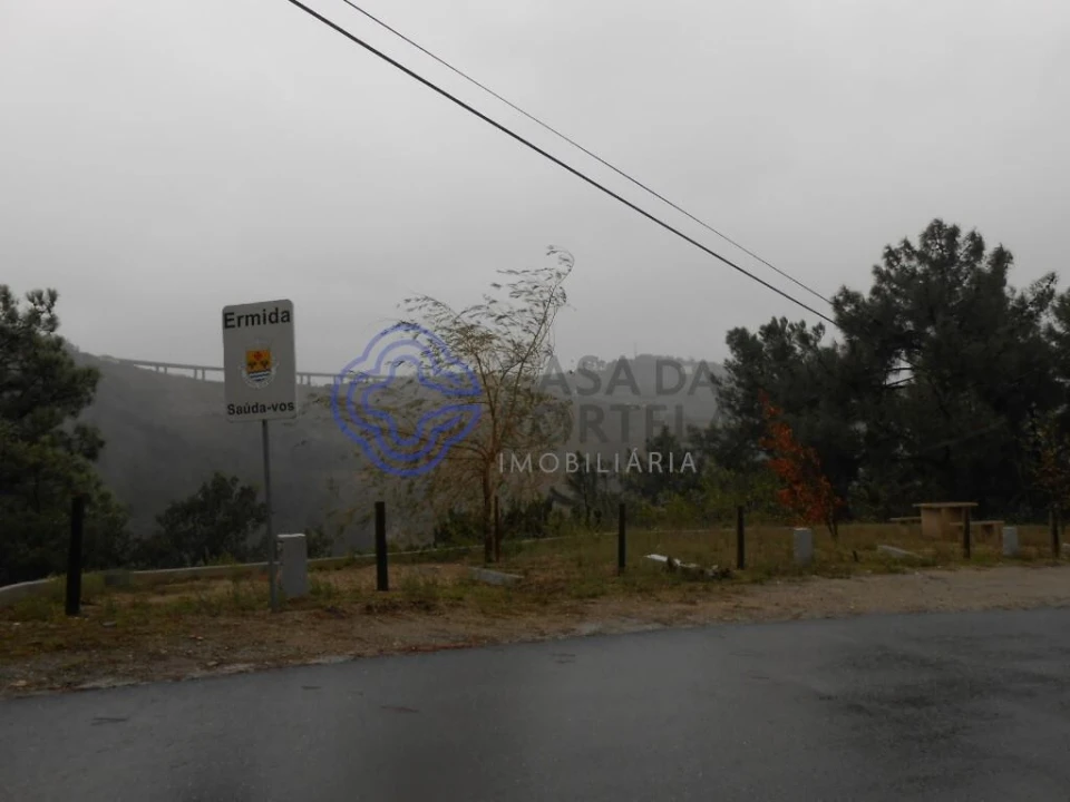 Terreno para Venda em Folhadela Foto 7