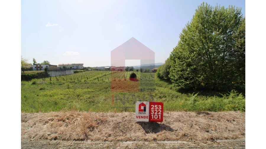 Terreno para Venda em Caldelas, Sequeiros e Paranhos