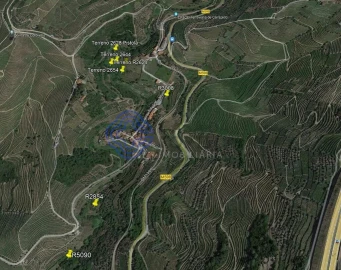 Terreno para Venda em Nogueira e Ermida