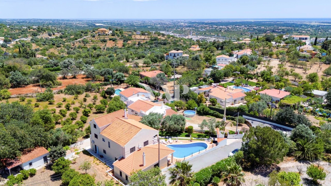 Moradia T5 para Venda em Loule (São Clemente) Foto 2