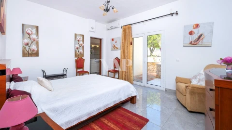 Moradia T5 para Venda em Loule (São Clemente)