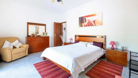 Moradia T5 para Venda em Loule (São Clemente)