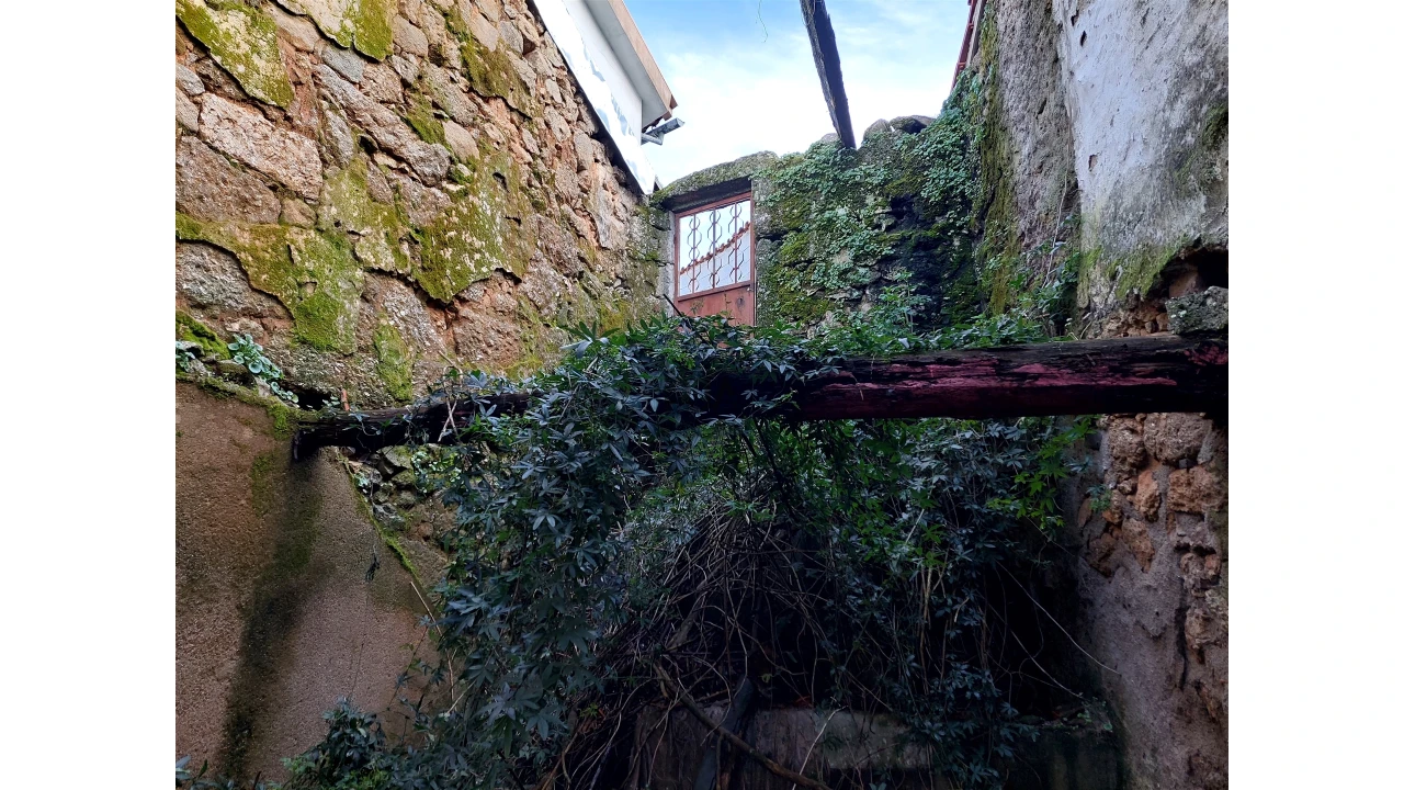 Moradia T0 para Venda em Trancozelos Foto 2