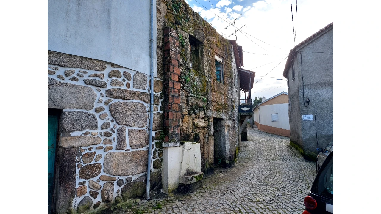 Moradia T0 para Venda em Trancozelos Foto 4