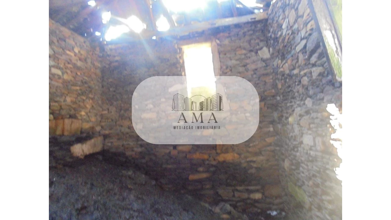 Moradia T1 para Venda em Covelo de Paivó e Janarde Foto 5