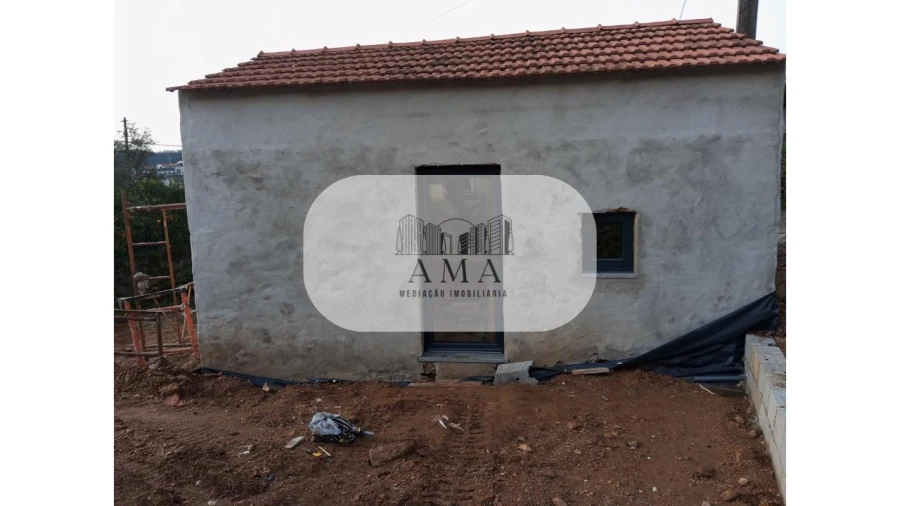 Moradia T1 para Venda em Ossela Foto 3