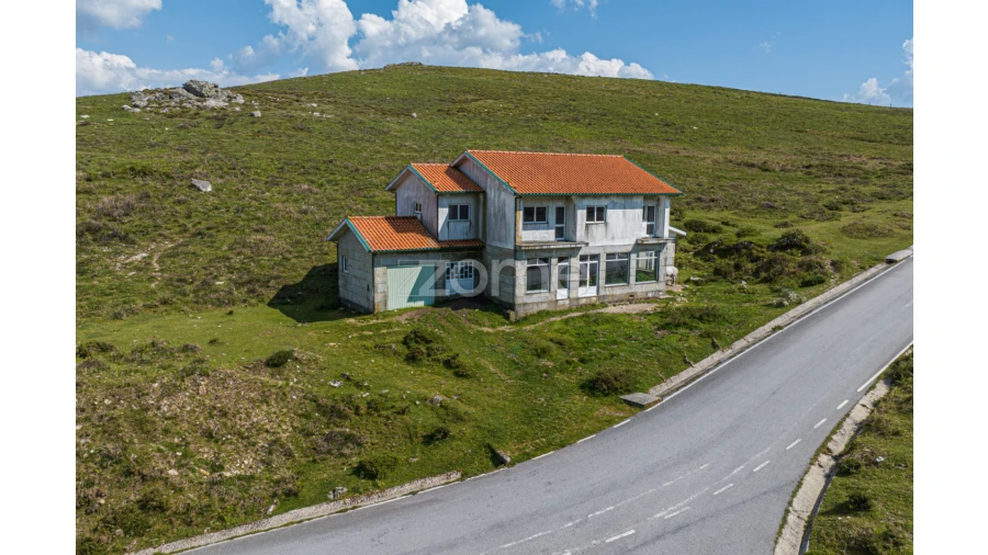 Moradia T6 para Venda em Tendais Foto 4