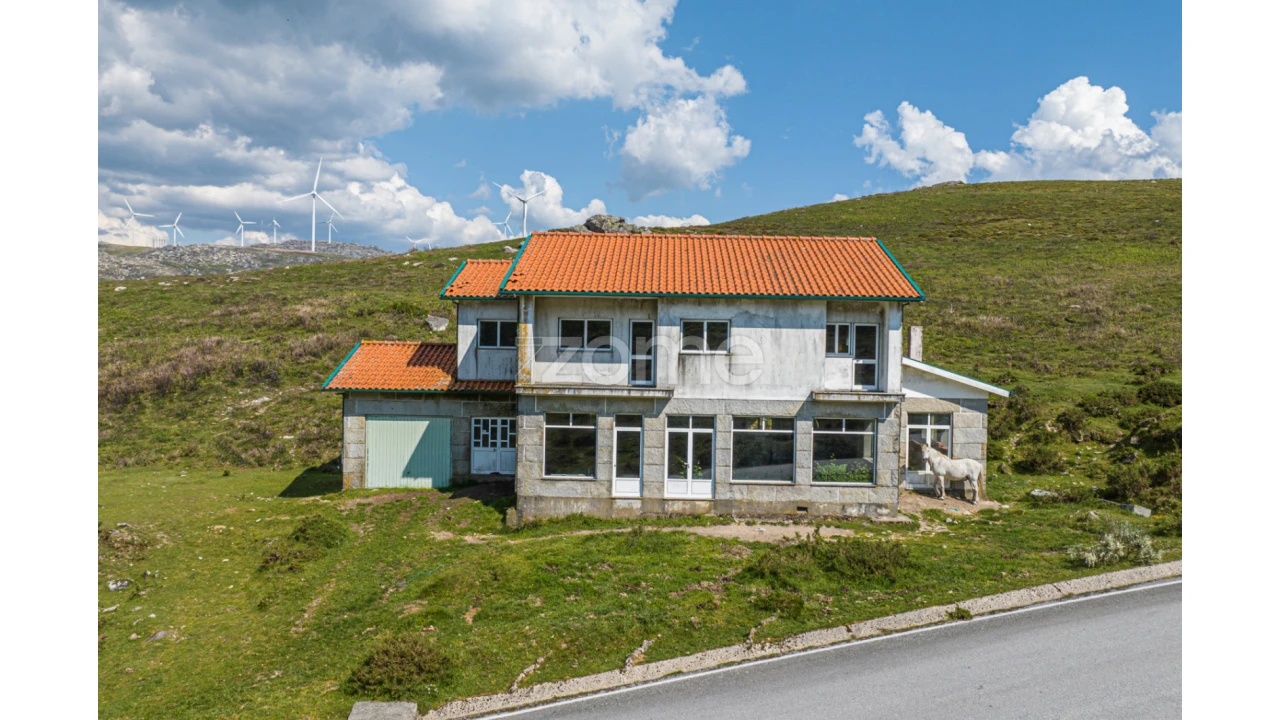 Moradia T6 para Venda em Tendais Foto 8