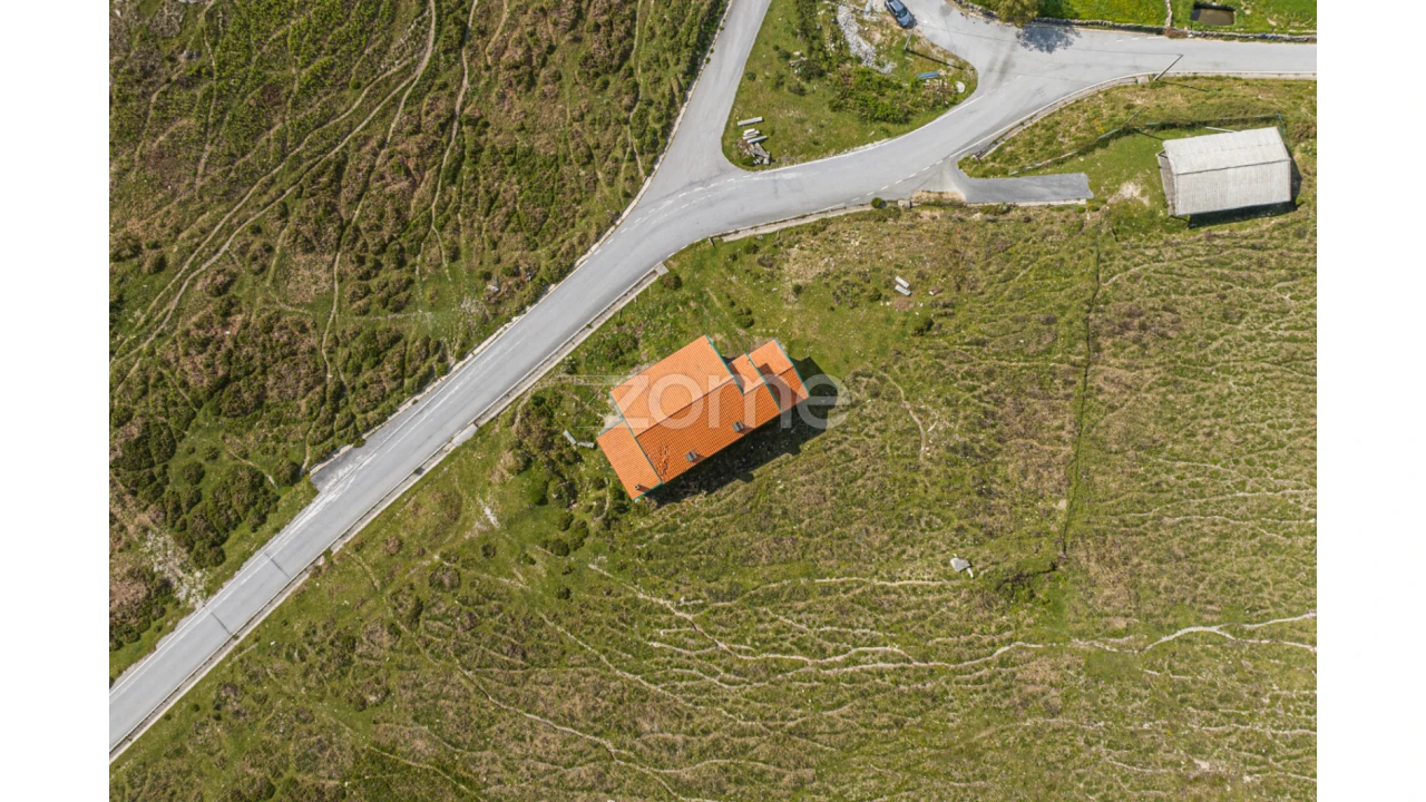 Moradia T6 para Venda em Tendais Foto 14