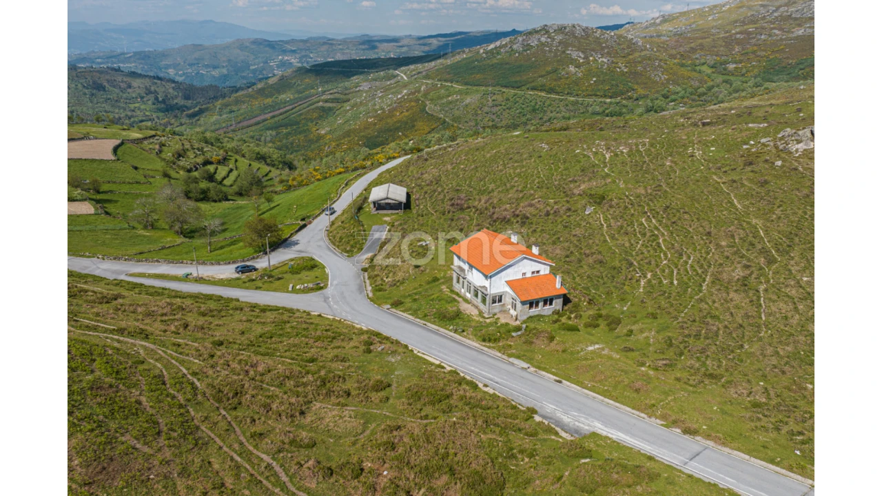 Moradia T6 para Venda em Tendais Foto 16