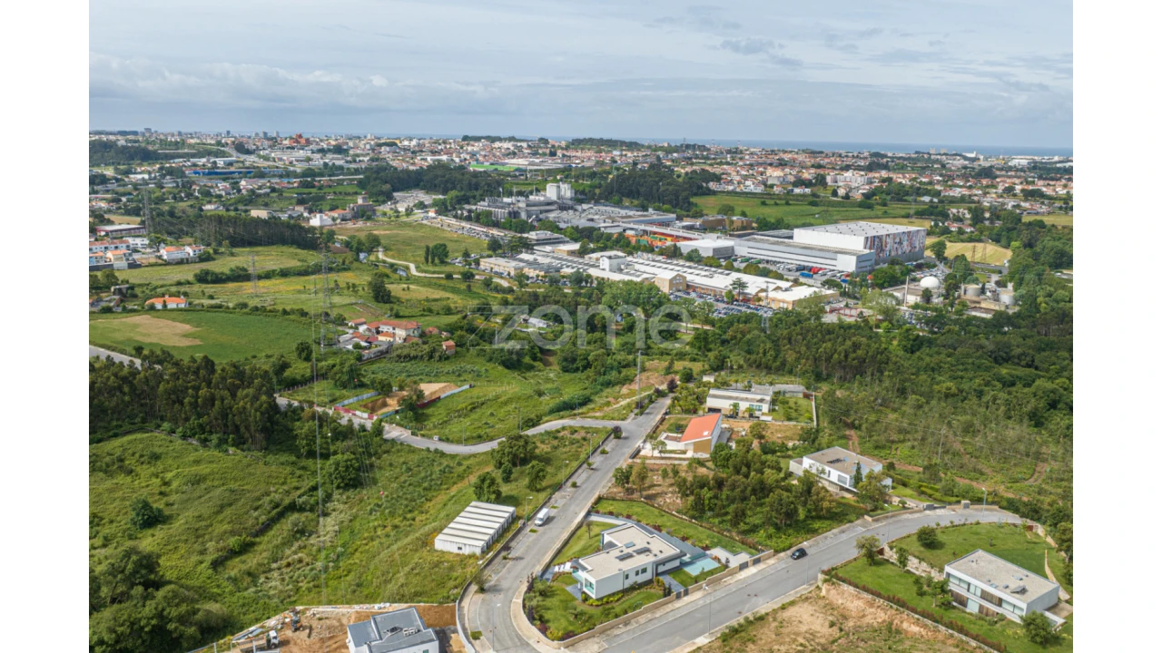 Terreno para Venda em Custóias, Leça do Balio e Guifões Foto 10