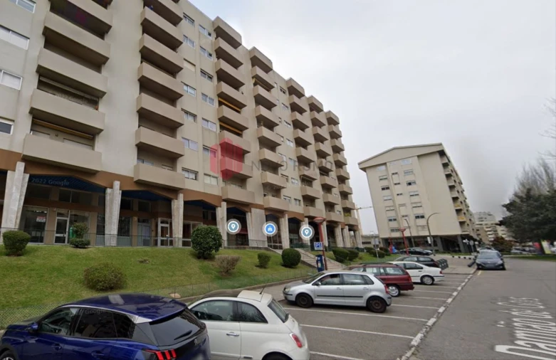 Apartamento T4 para Arrendamento em Cedofeita, Santo Ildefonso, Sé, Miragaia, São Nicolau e Vitória Foto 31