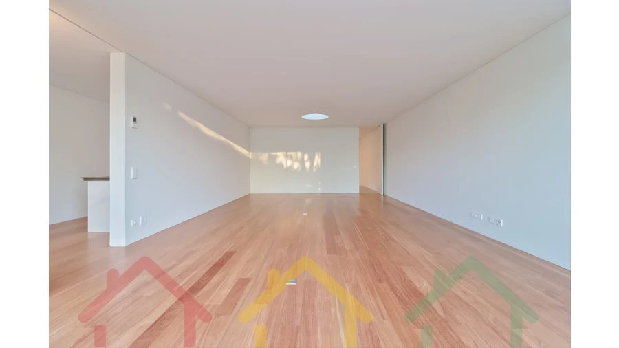 Apartamento T4 para Venda em Bonfim Foto 2