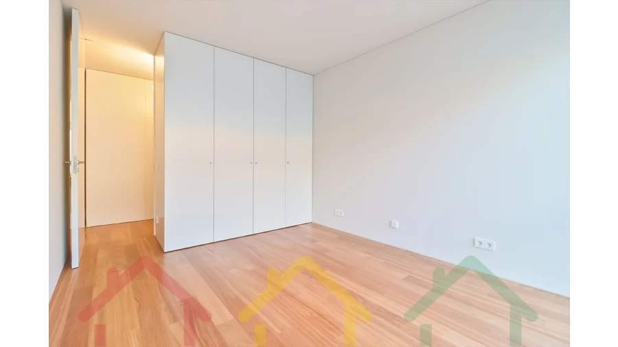 Apartamento T4 para Venda em Bonfim Foto 20