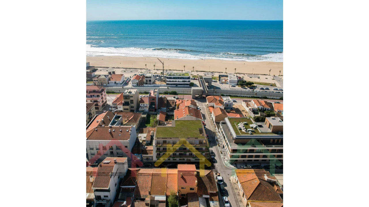 Apartamento T2 para Venda em Espinho Foto 7