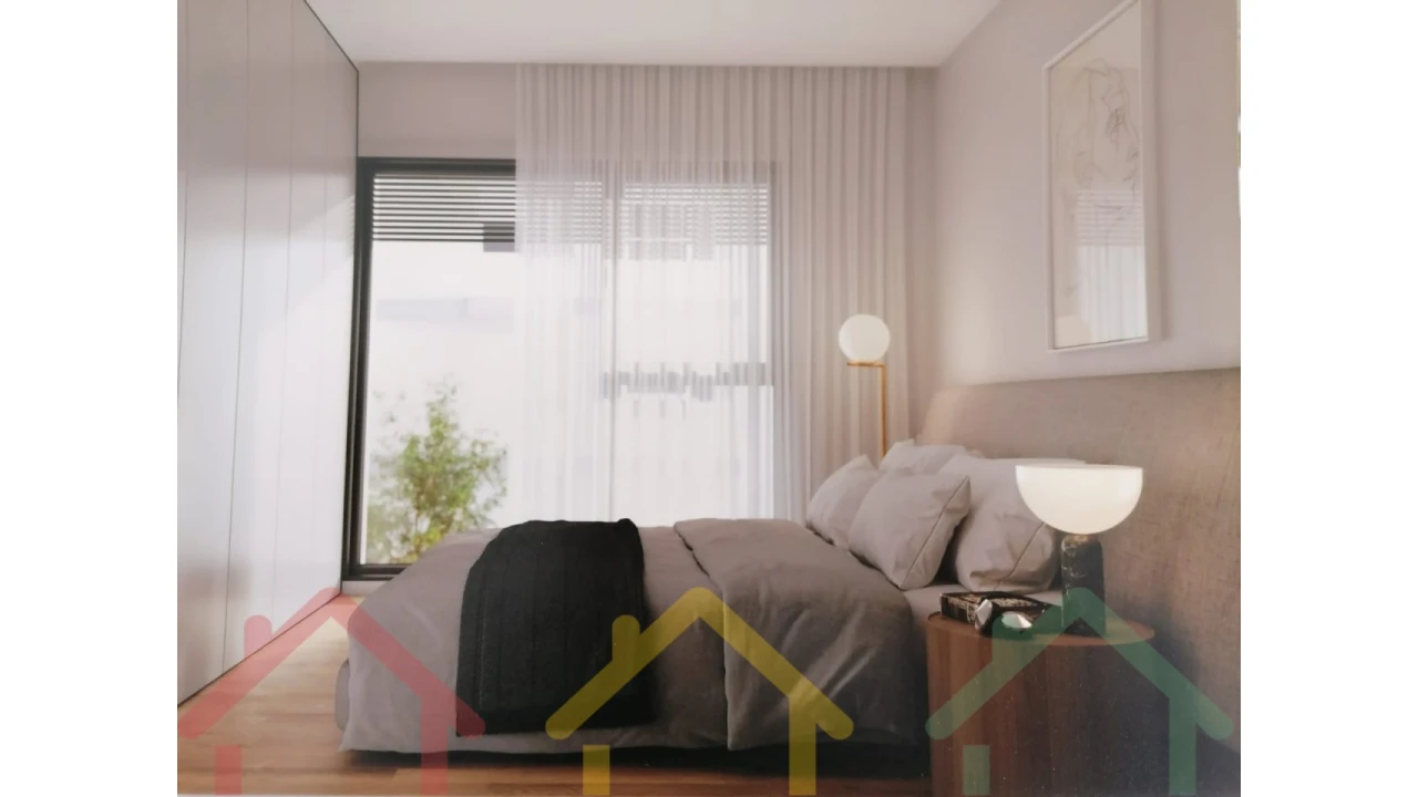 Apartamento T2 para Venda em Cedofeita, Santo Ildefonso, Sé, Miragaia, São Nicolau e Vitória Foto 3
