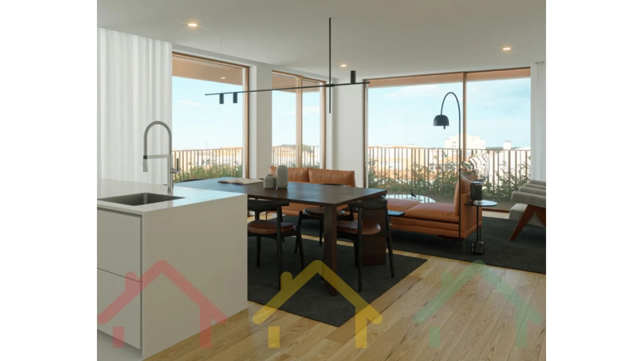 Apartamento T2 para Venda em Espinho Foto 2