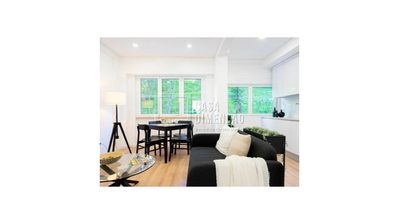 Apartamento T2 para Venda em Benfica Foto 17