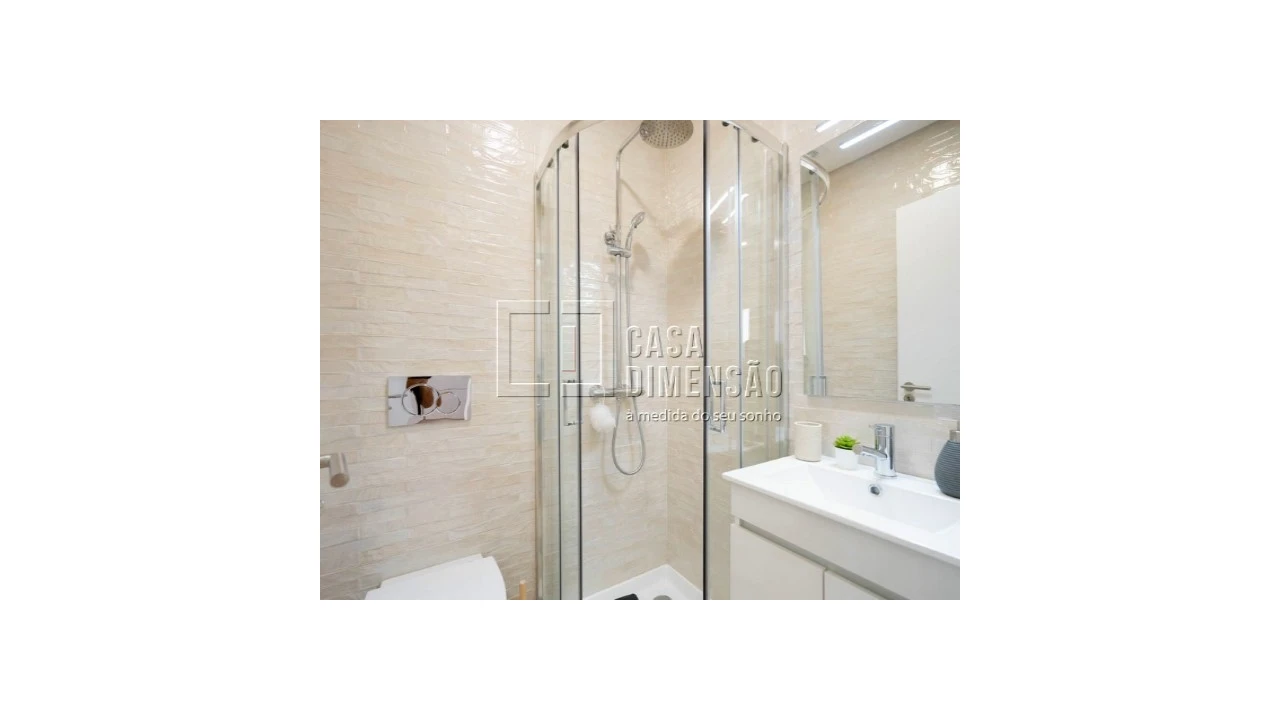 Apartamento T2 para Venda em Benfica Foto 24