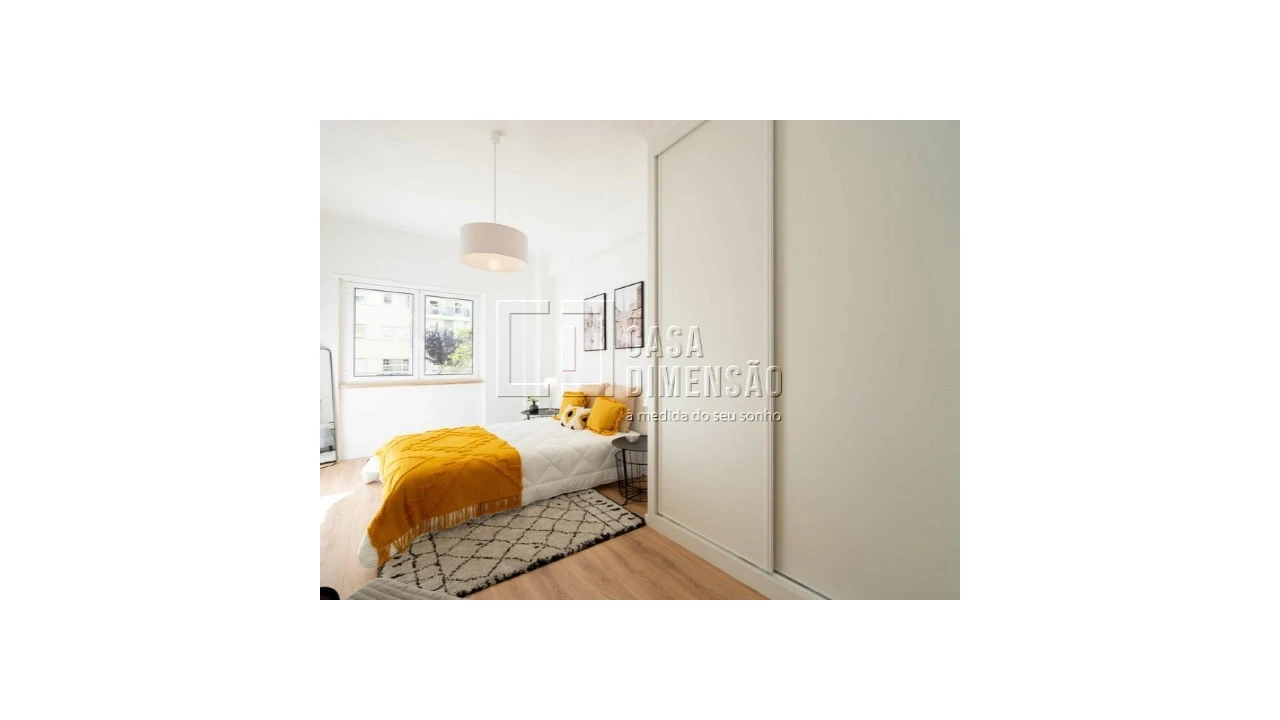 Apartamento T2 para Venda em Benfica Foto 32