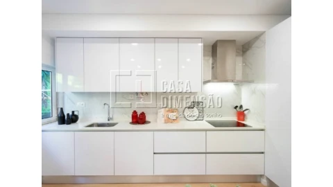 Apartamento T2 para Venda em Benfica