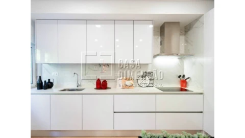 Apartamento T2 para Venda em Benfica