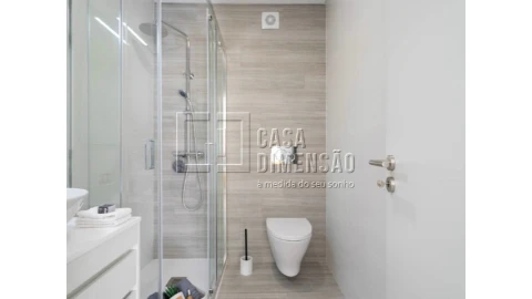 Apartamento T2 para Venda em Benfica