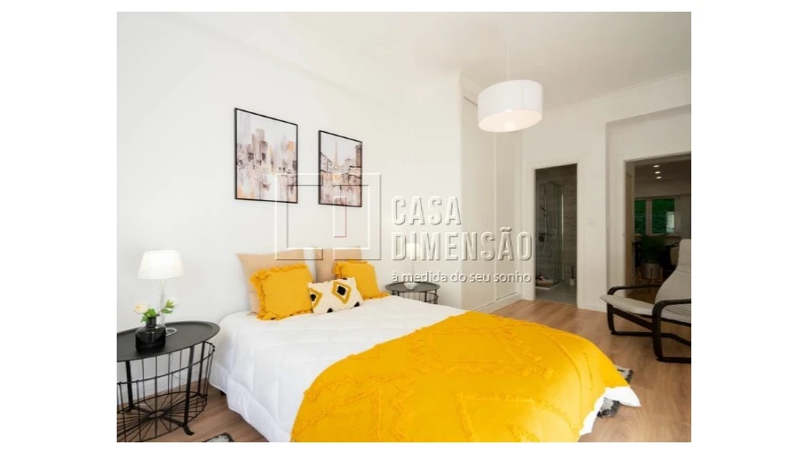 Apartamento T2 para Venda em Benfica