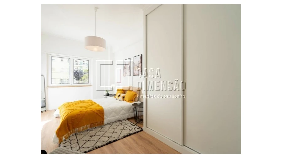 Apartamento T2 para Venda em Benfica Foto 32