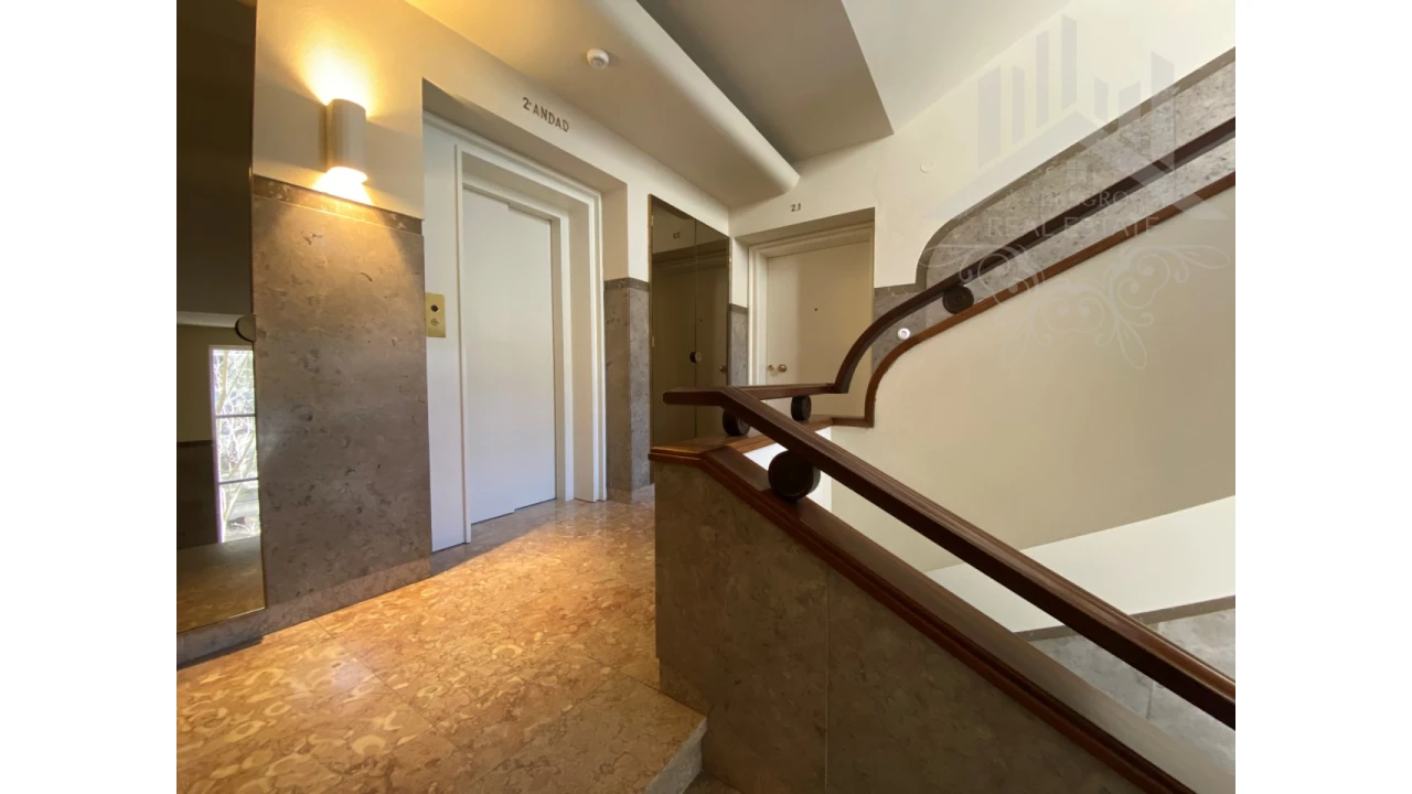 Apartamento T1 para Venda em Cedofeita, Santo Ildefonso, Sé, Miragaia, São Nicolau e Vitória Foto 32