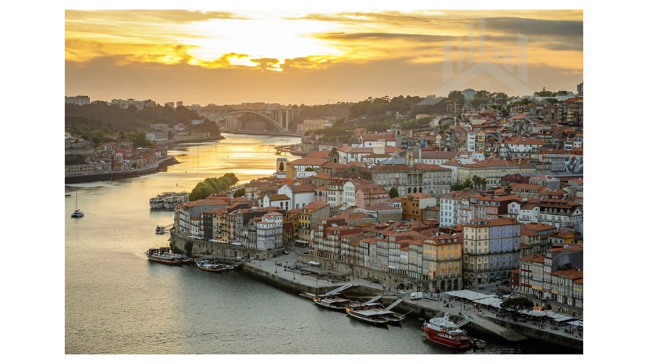 Apartamento T1 para Venda em Cedofeita, Santo Ildefonso, Sé, Miragaia, São Nicolau e Vitória Foto 45