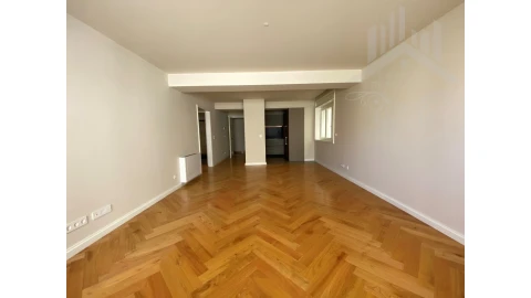 Apartamento T1 para Venda em Cedofeita, Santo Ildefonso, Sé, Miragaia, São Nicolau e Vitória