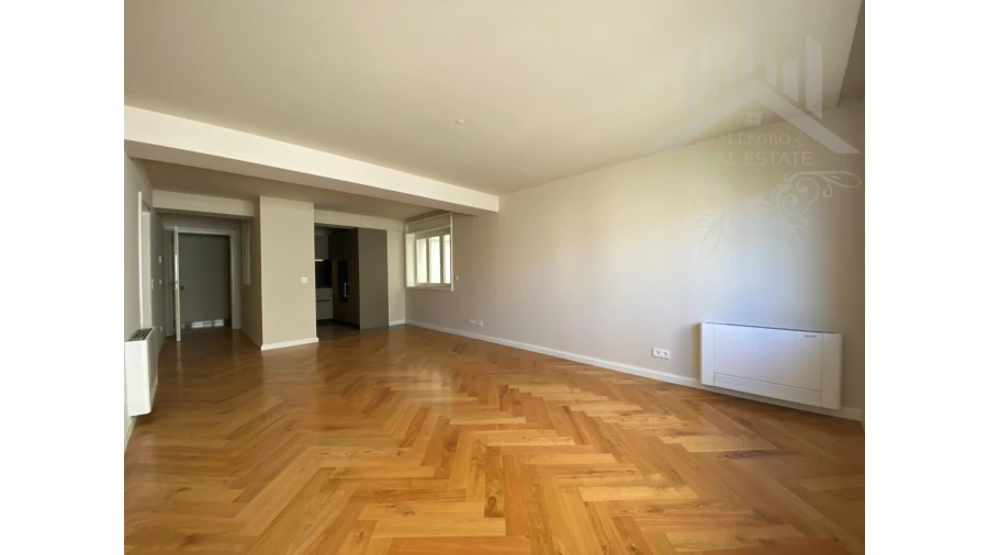 Apartamento T1 para Venda em Cedofeita, Santo Ildefonso, Sé, Miragaia, São Nicolau e Vitória Foto 16