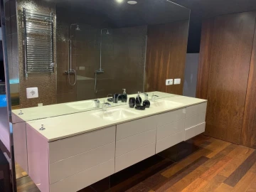 Moradia T4 para Venda em Gulpilhares e Valadares