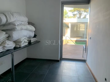 Moradia T4 para Venda em Gulpilhares e Valadares