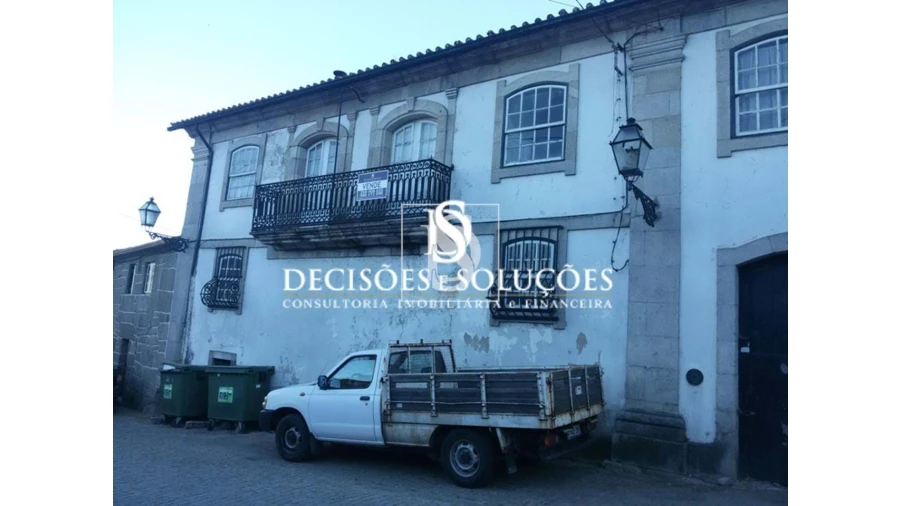 Moradia T5 para Venda em Telões Foto 1