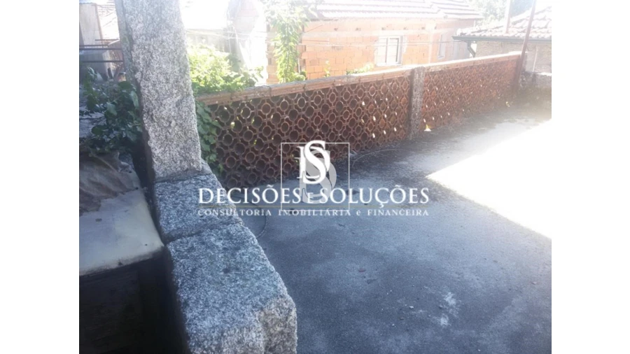 Moradia T5 para Venda em Telões Foto 10