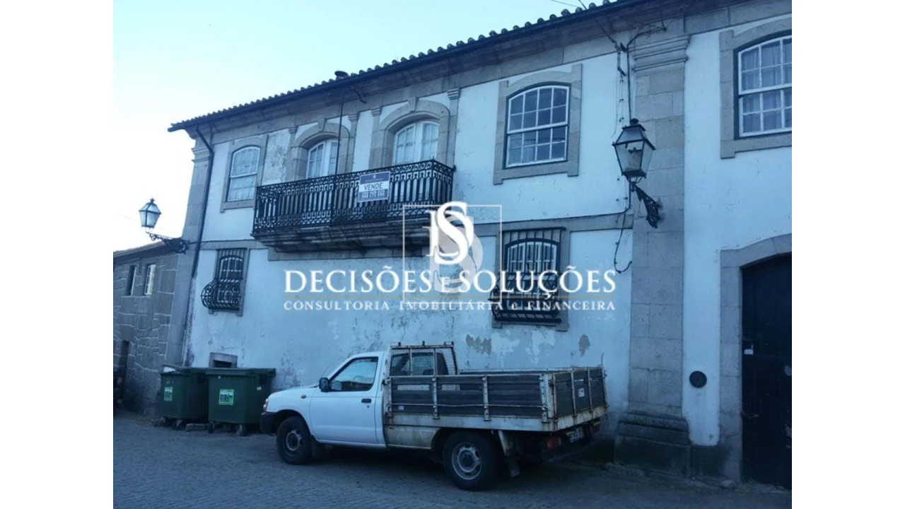 Moradia T5 para Venda em Telões Foto 1