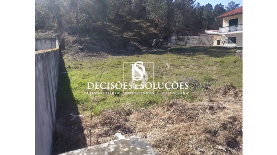 Terreno para Venda em Bornes de Aguiar Foto 2