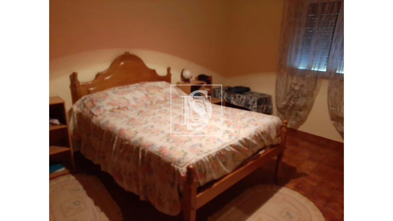 Moradia T6 para Venda em Telões Foto 7