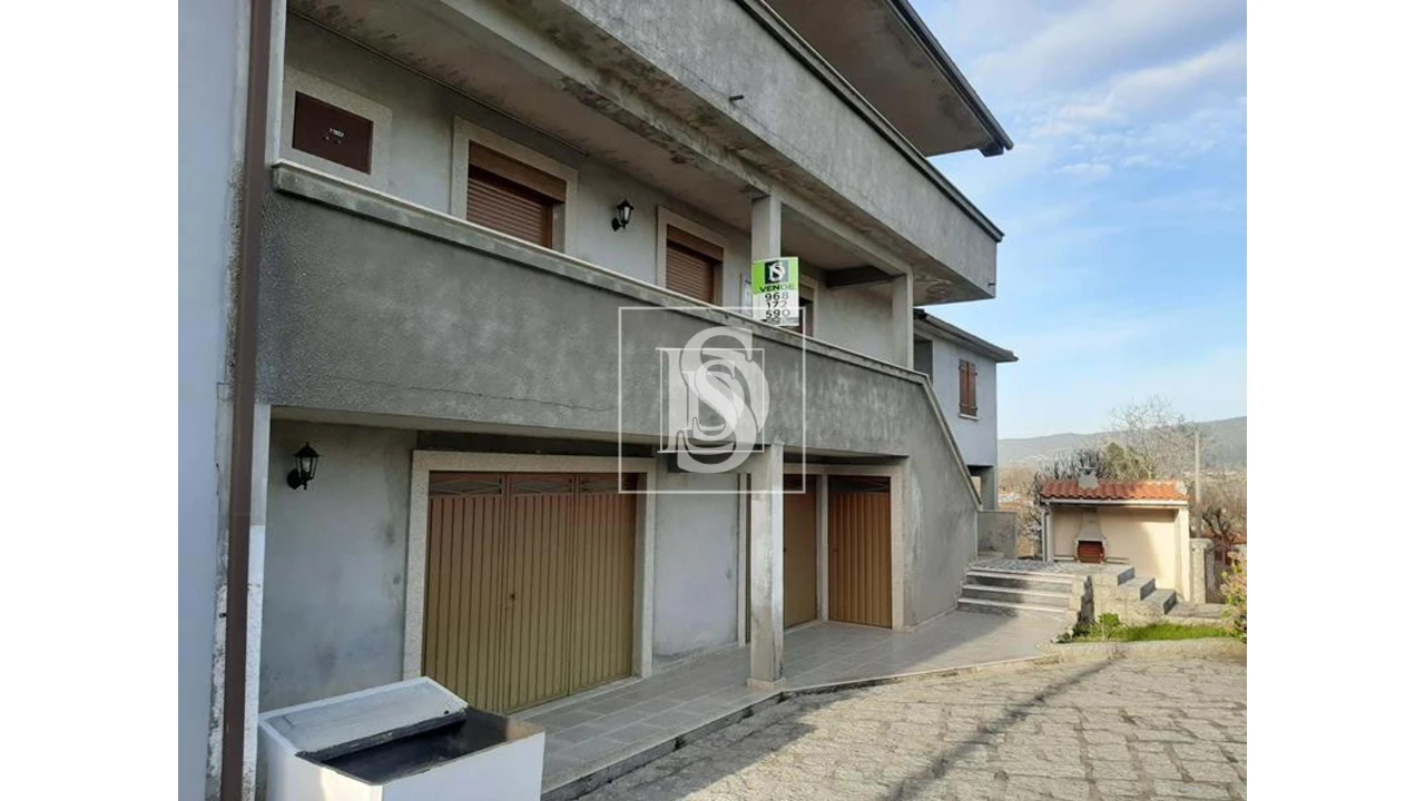 Moradia T6 para Venda em Telões Foto 27