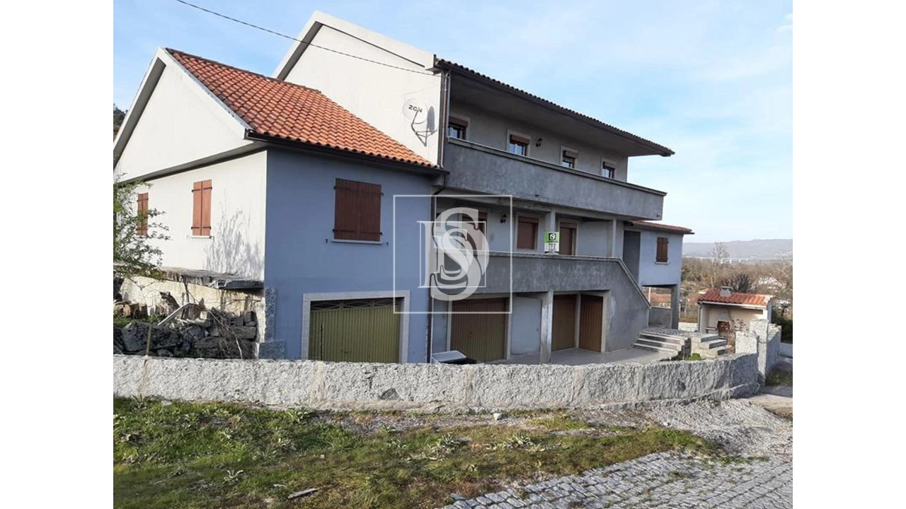 Moradia T6 para Venda em Telões Foto 1