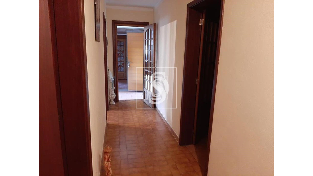 Moradia T6 para Venda em Telões Foto 9