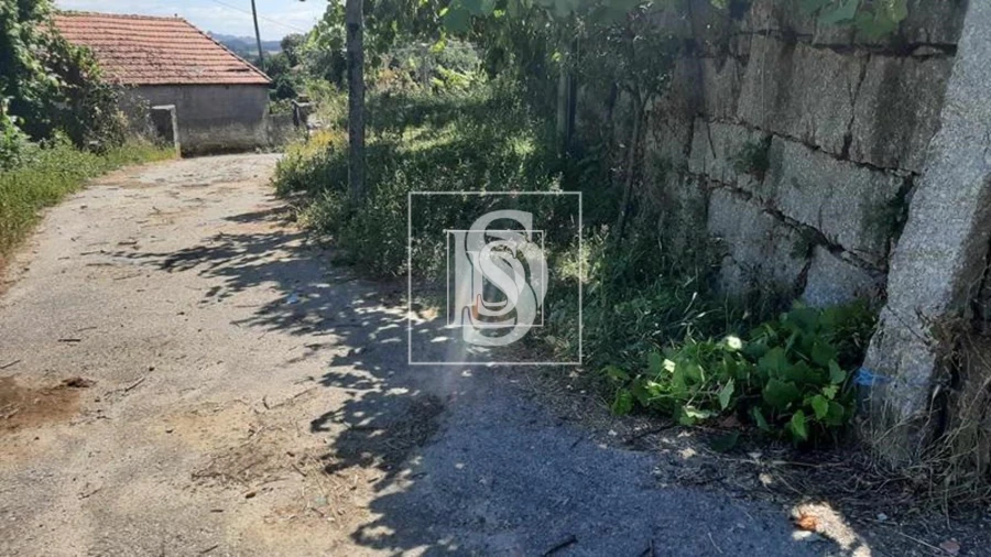 Quinta T3 para Venda em Telões Foto 10