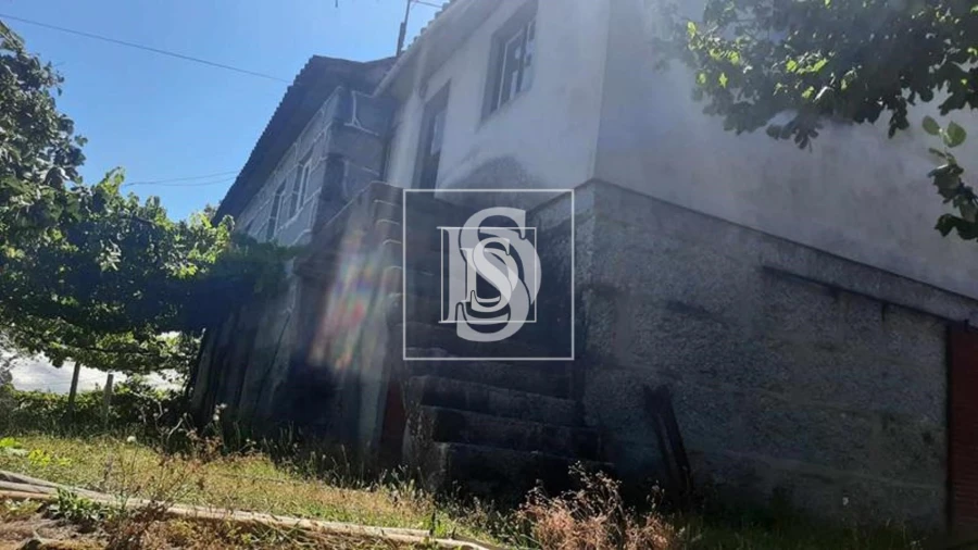 Quinta T3 para Venda em Telões Foto 3